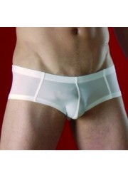 Lingerie sexy pour homme shorty coquin blanc.