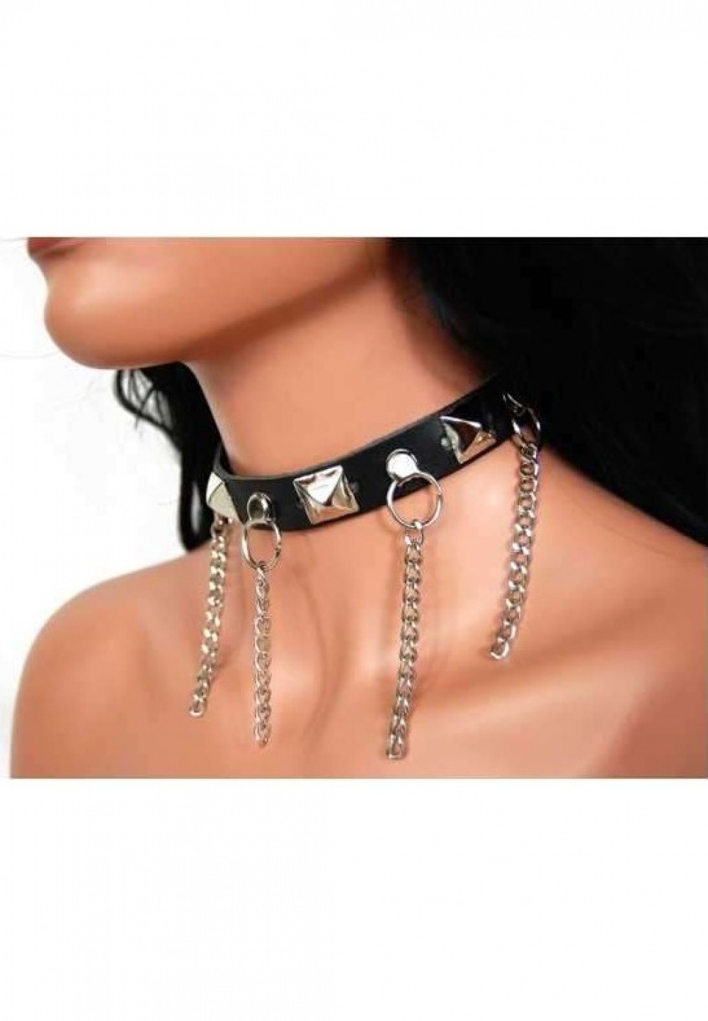 Collier 250-Cuir noir avec pyramides & chainettes métal