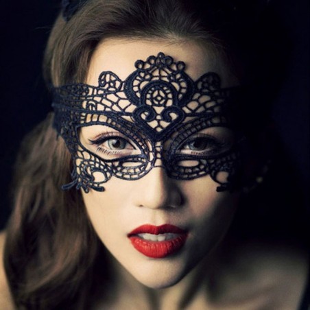 Loup masque en dentelle noir