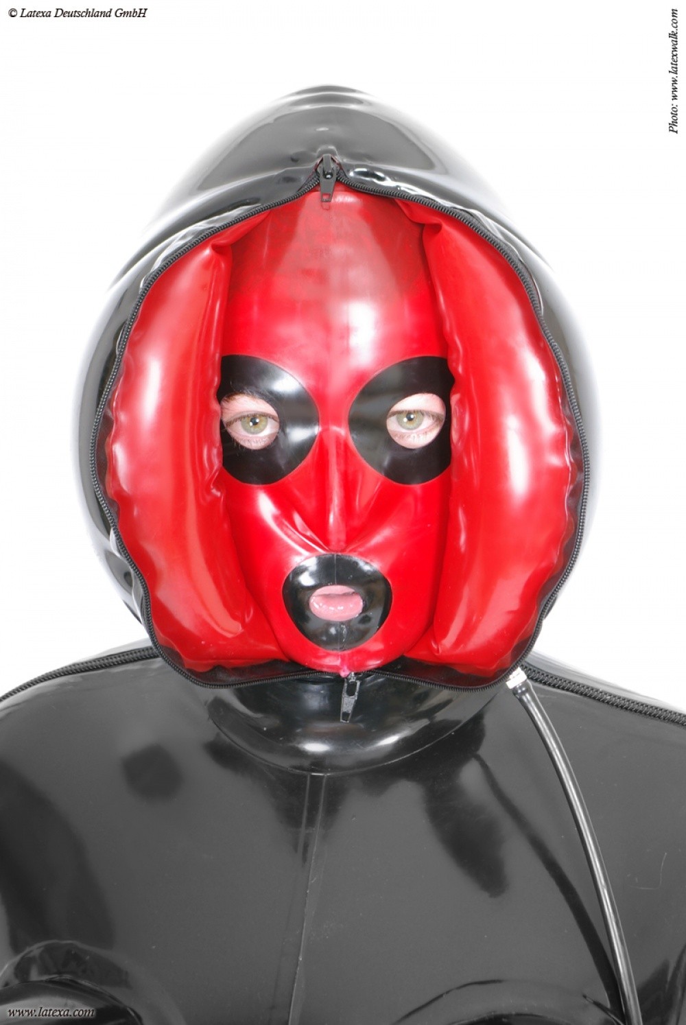 Latexa 3172 Masque latex zipp gonflable noir et rouge