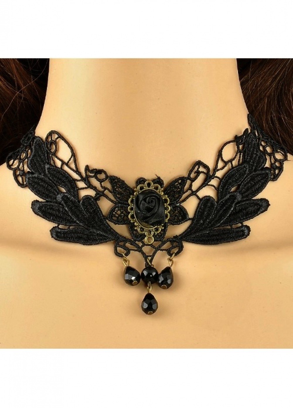 Collier baroque Ras de cou Brodé noir avec breloques perles noir