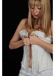 Corset cuir blanc & froufrou