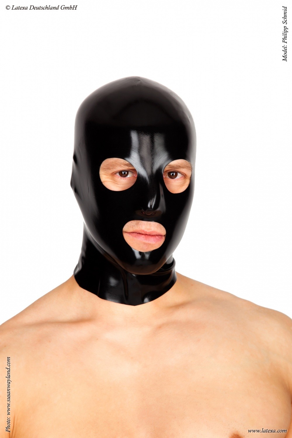 Latexa 1158 Cagoule latex homme - 3 trous noir