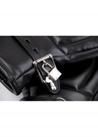 Org Gants de bondage Leather Mitts Black detail cadenas
