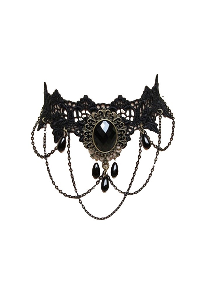 collier en dentelle noire avec dentelle brodée et chainettes