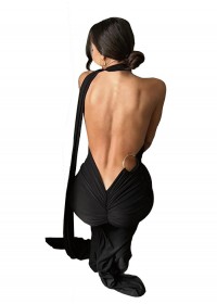 Magnifique dos nu de la robe Ania noire avec fronces sur les fesses