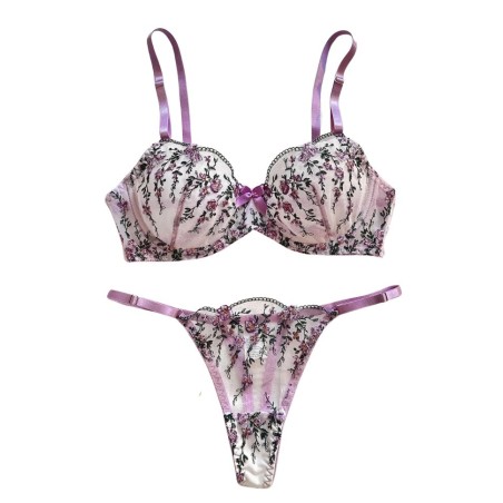 Lingerie coquine pour femme lila avec du tulle brodé de fleur lilas et verte en vente chez Sophie Libertine Vannes