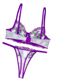 Lingerie sexy à petit prix pour femme ensemble soutien-gorge et string vendu chez Sophie Libertine Vannes