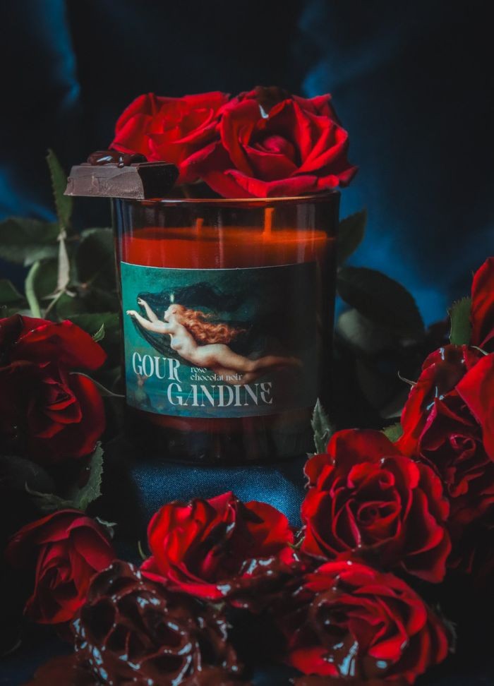 bougie parfum de roses et chocolat noir en 480 grammes et 2 mèches