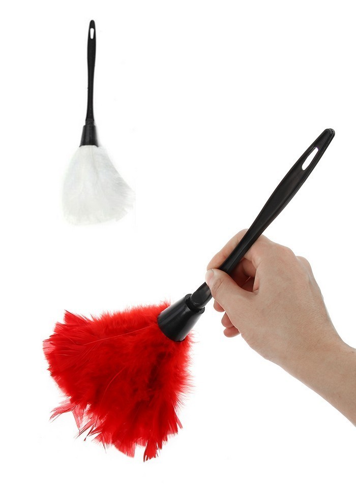 Plumeau rouge ou blanc en vente chez Sophie Libertine Vannes sexshop