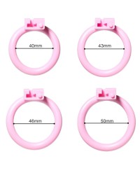 Cage de chasteté en PVC avec 4 anneaux de différentes tailles pour trouver celui qui vous conviendra le mieux