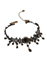 Très joli collier ras de cou noir avec perles et breloque esprit gothique baroque