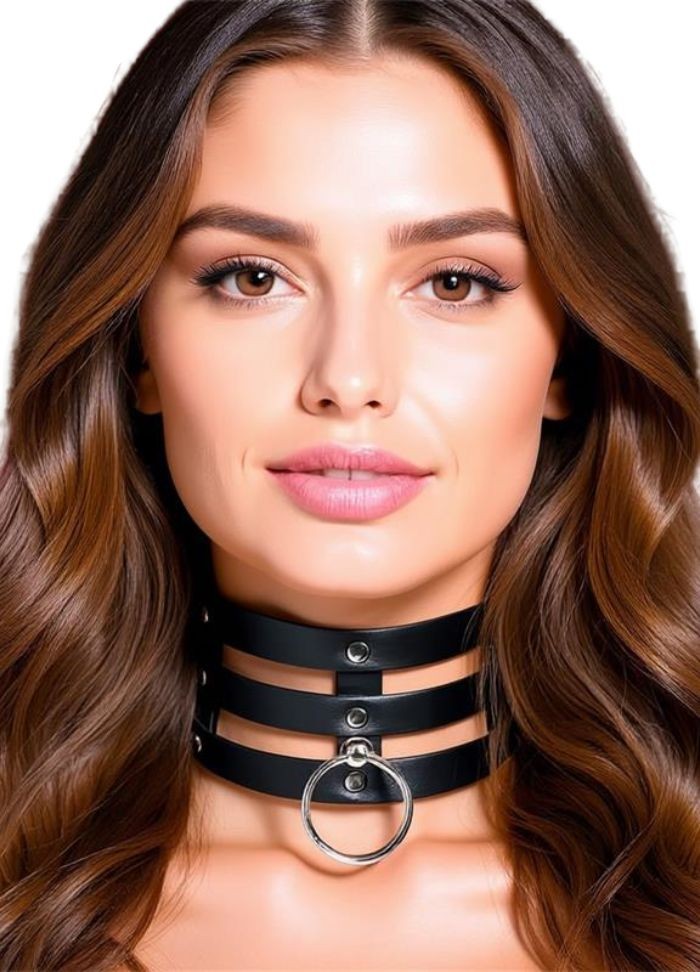 Collier ras de cou noir...