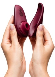 Le liberty 2 burgundy, cadeau du Calendrier de l'avent Womanizer, disponible chez Sophie Libertine, votre love shop breton